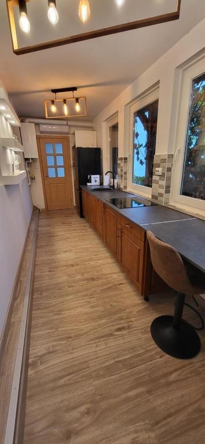 Cotroceni Accommodations Upstairs Бухарест Экстерьер фото